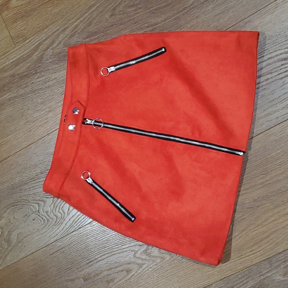 FOREVER 21 mini skirt.    #4608